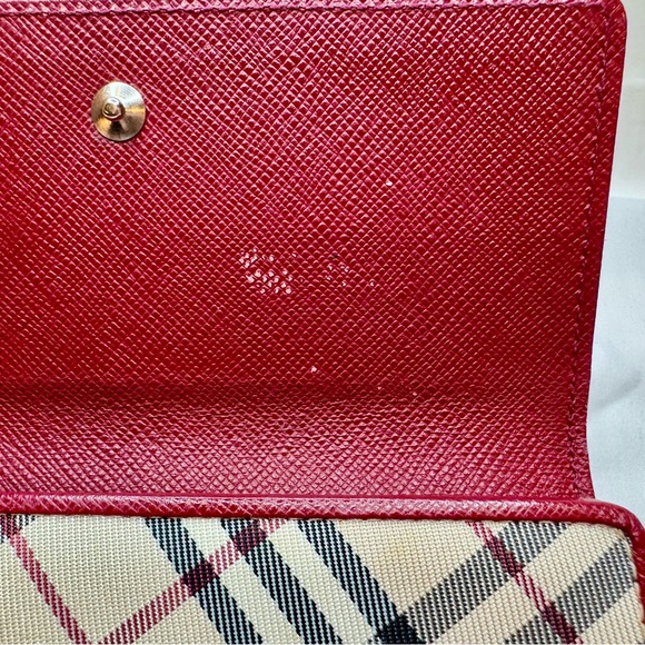 Burberry Red and Nova Check Wallet with COA - Picture 10 of 10